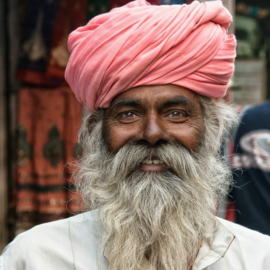 free photo - hindu man with pink turban and large grey beard